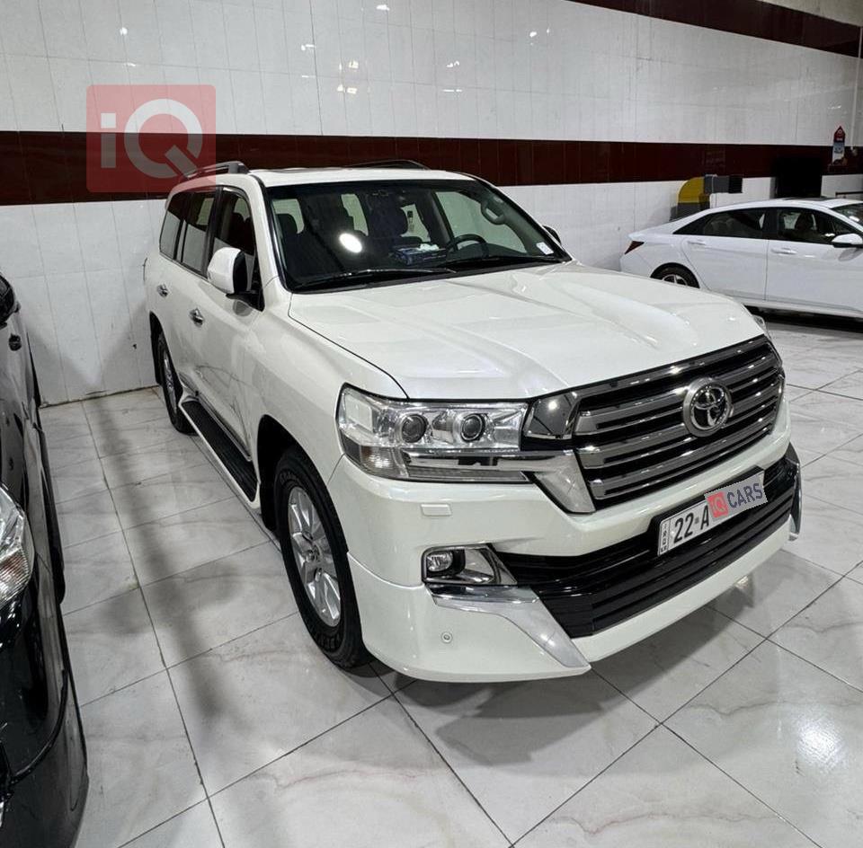 تويوتا لاندكروزر